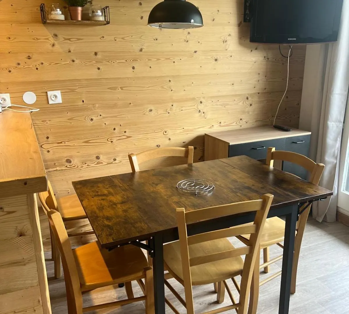 Appartement Pied Des Pistes-Alpe D'Huez-Les Bergers-1 Chambre-5 Personnes